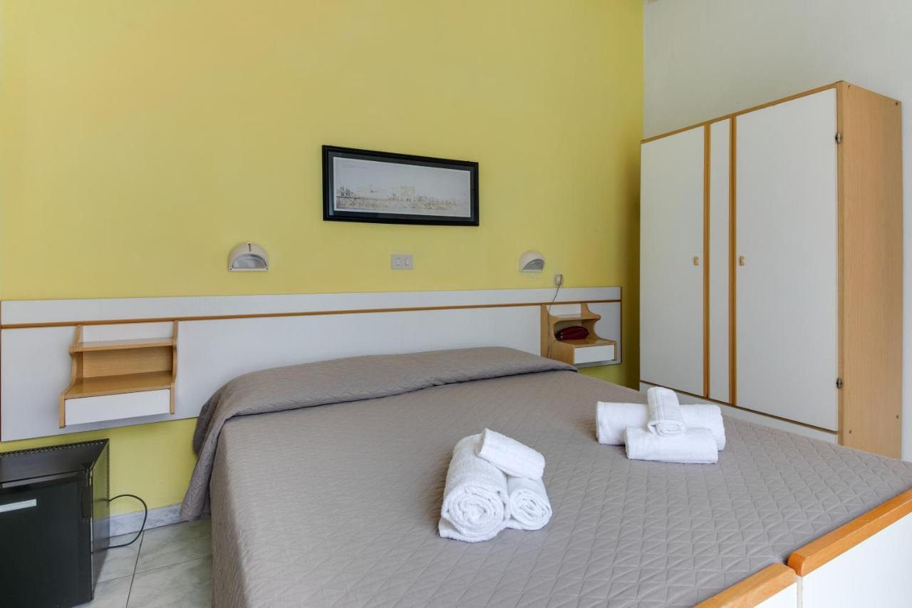 Hotel Villa Merope Rimini Ngoại thất bức ảnh