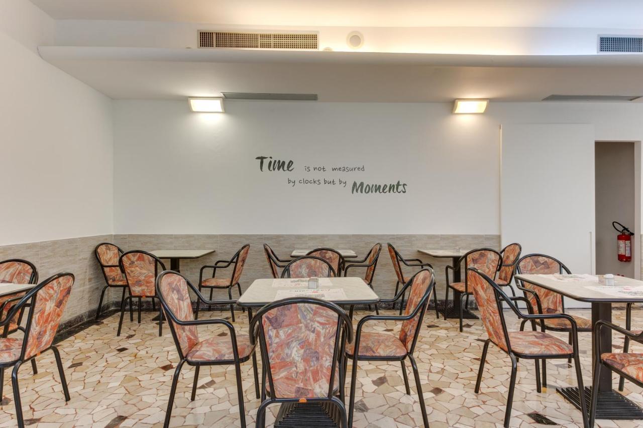 Hotel Villa Merope Rimini Ngoại thất bức ảnh