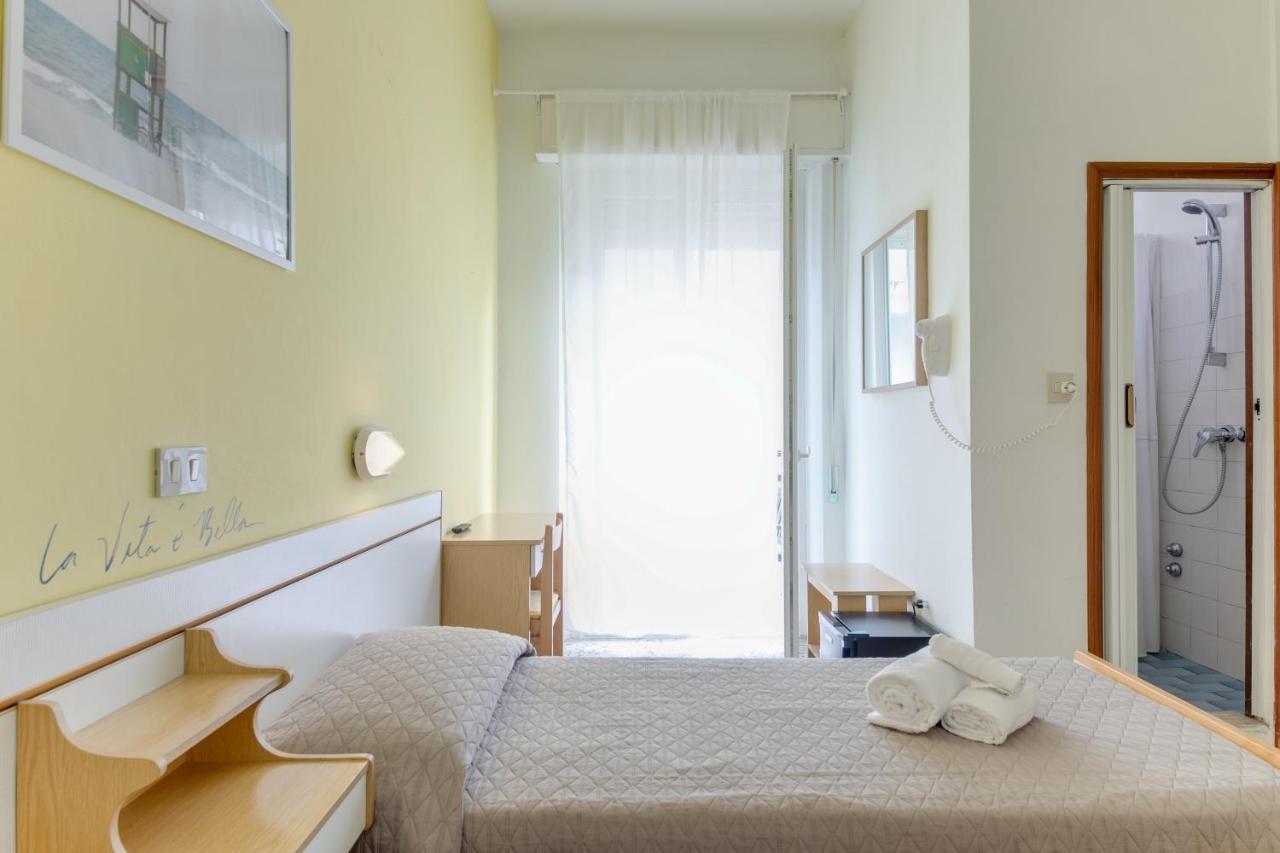 Hotel Villa Merope Rimini Ngoại thất bức ảnh