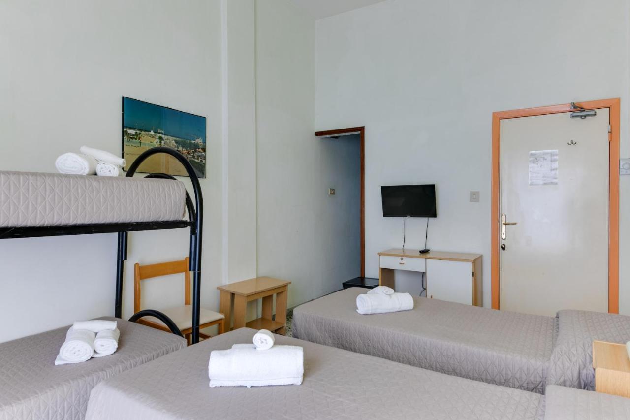 Hotel Villa Merope Rimini Ngoại thất bức ảnh