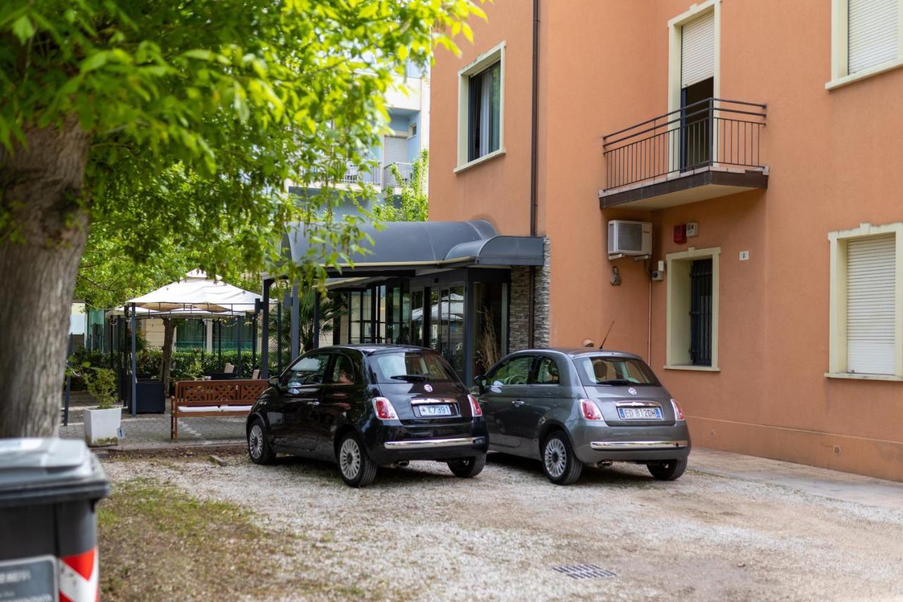 Hotel Villa Merope Rimini Ngoại thất bức ảnh