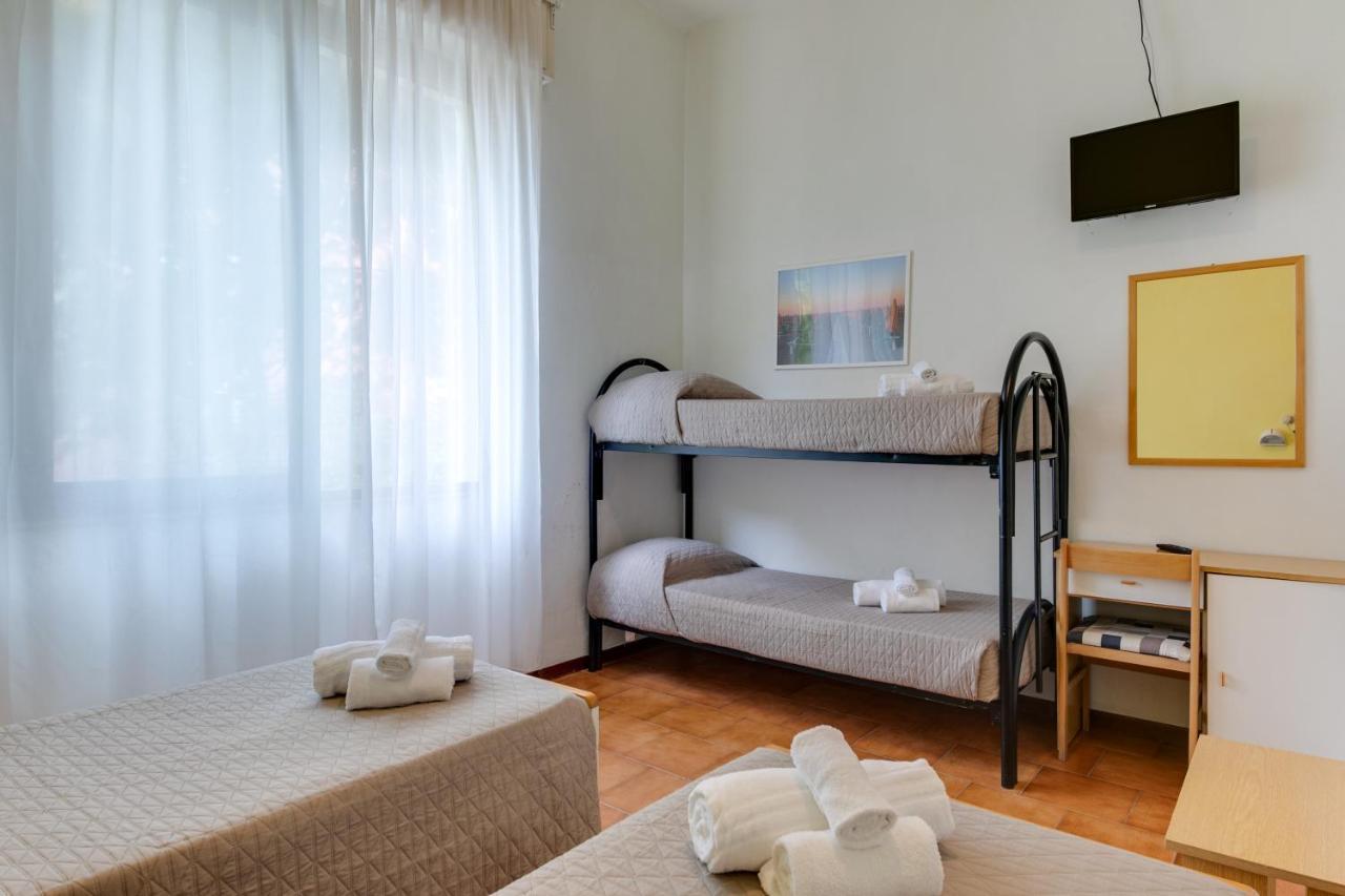Hotel Villa Merope Rimini Ngoại thất bức ảnh