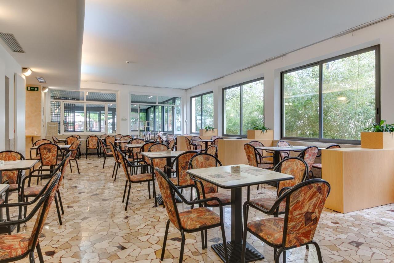 Hotel Villa Merope Rimini Ngoại thất bức ảnh