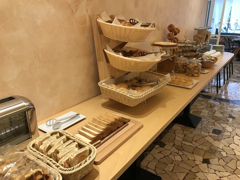Hotel Villa Merope Rimini Ngoại thất bức ảnh