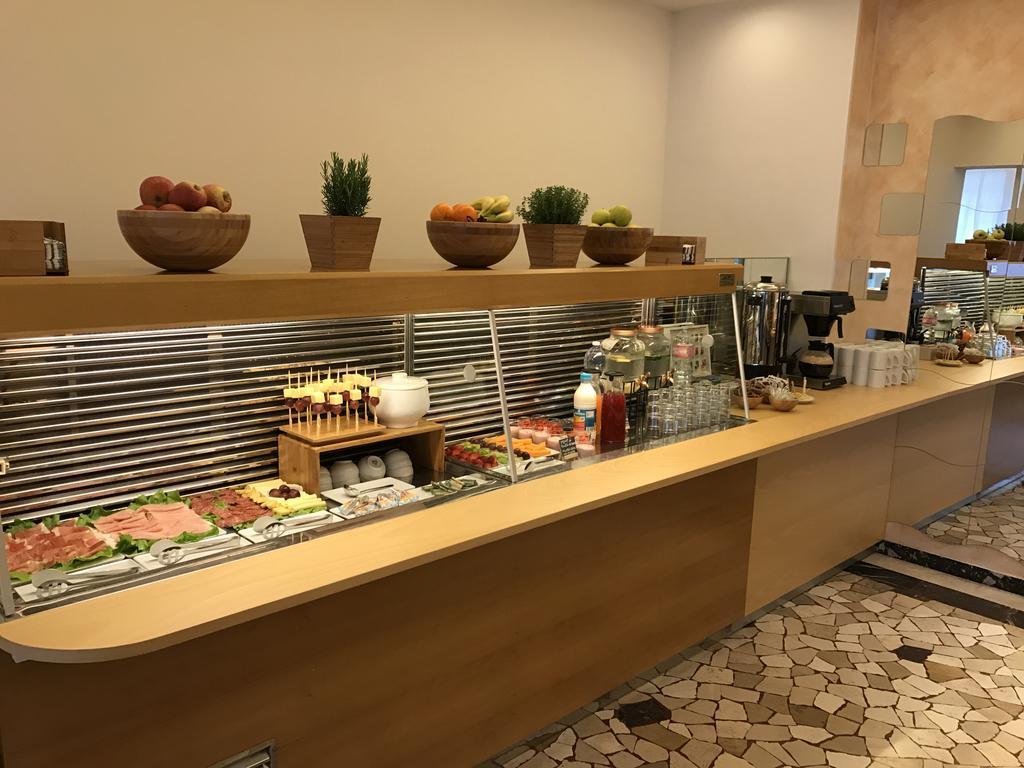 Hotel Villa Merope Rimini Ngoại thất bức ảnh